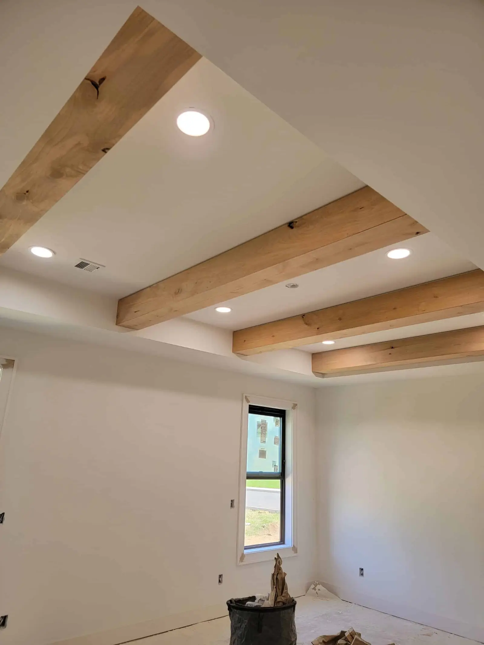 Electrical work in Aurora, Oregon